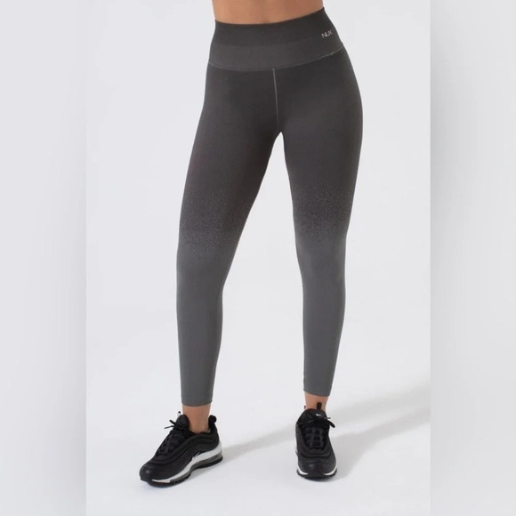 NUX Pants - NWT NUX•Gradient Leggings size Large